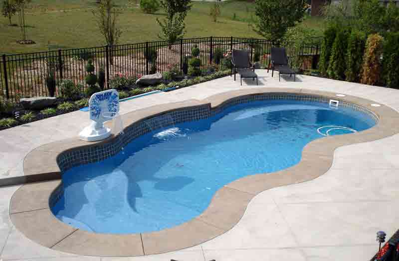 Top 10 Benefits of Fiberglass Swimming Pools