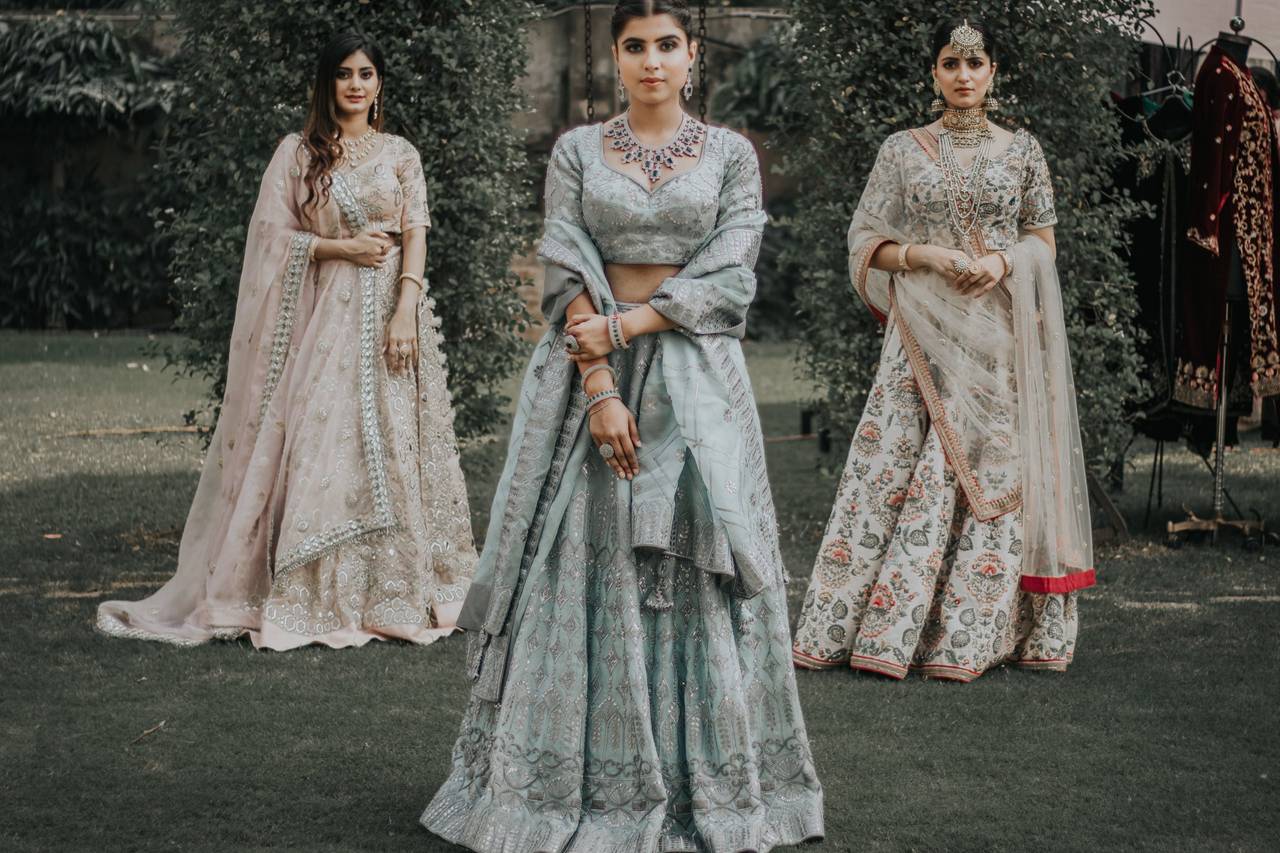 Top 10 Wedding Outfit Ideas for Women to Try in 2024